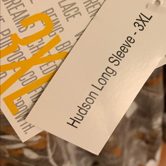 3XL NWT Long sleeve tee - Picture 2 of 3